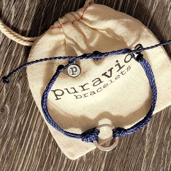 Pura vida round hoop charm bracelet - Picture 2 of 2